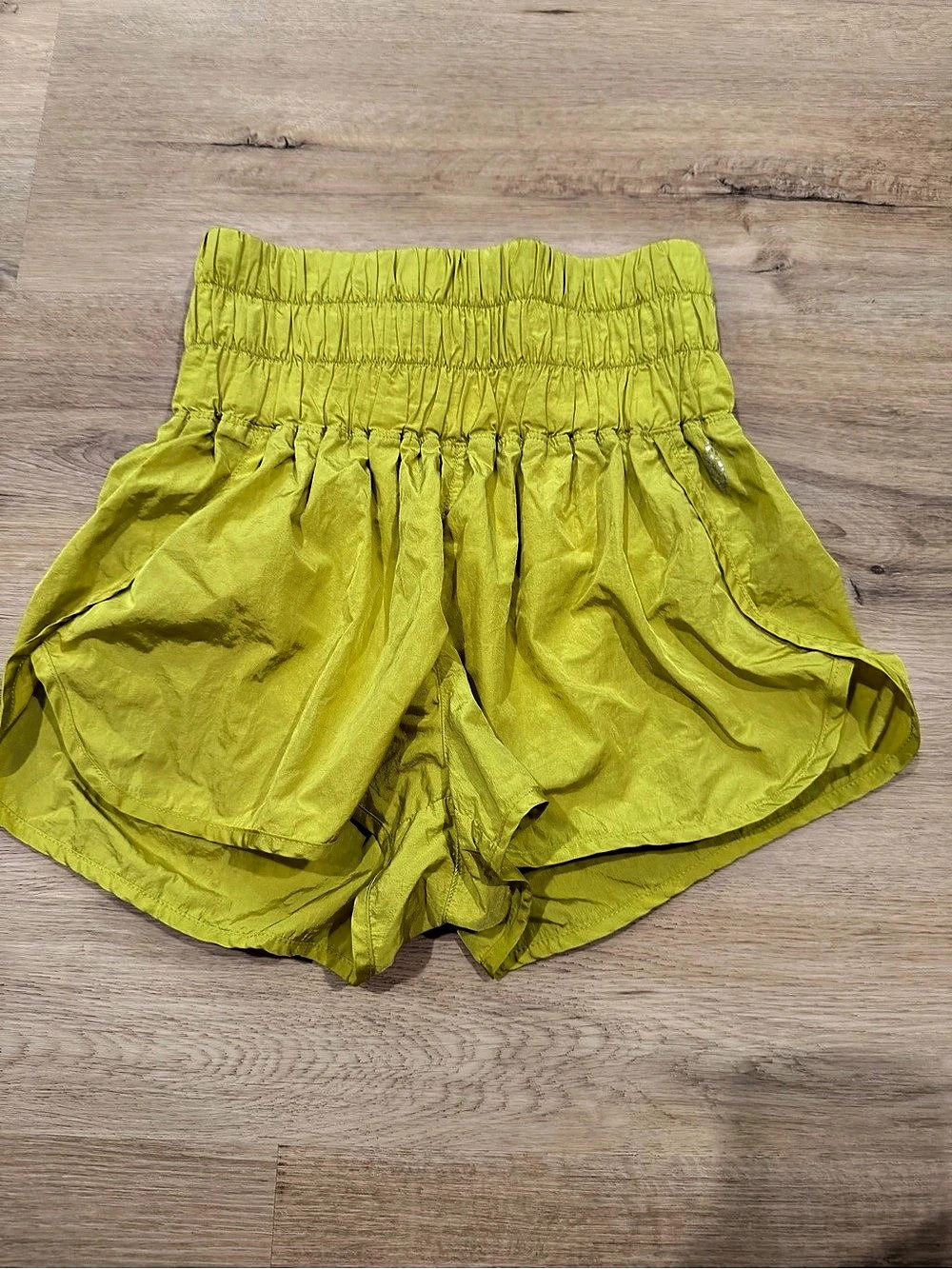 Free Movement Women's Athletic Shorts in Yellow Size Medium Like New